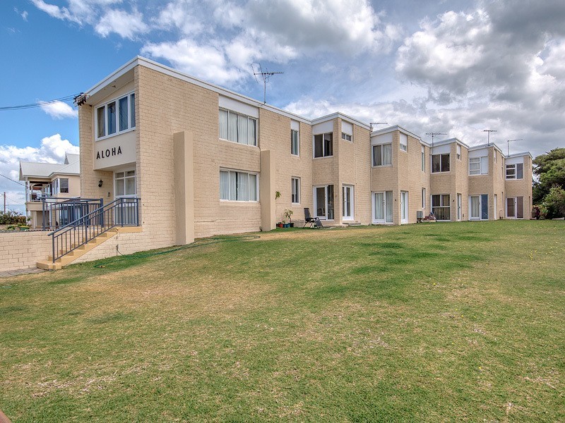 Unit 2, 166 Arcadia Drive, Shoalwater WA 6169