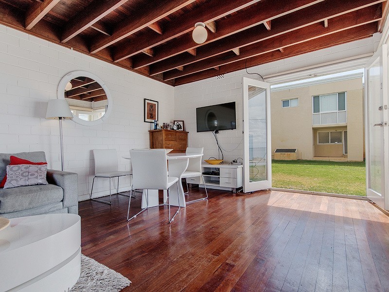 Unit 2, 166 Arcadia Drive, Shoalwater WA 6169