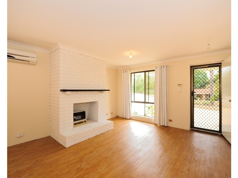 3 Blackboy Rise, Parmelia WA 6167