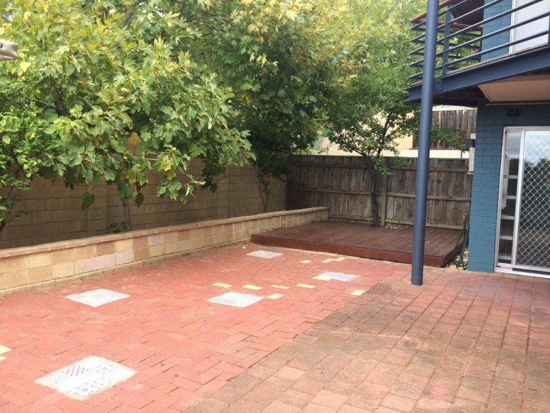 11 / 3 POWELL COURT, Orelia WA 6167