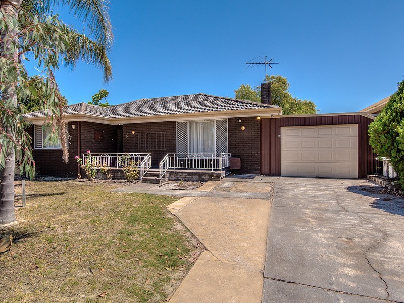 9 Sicklemore Road, Parmelia WA 6167