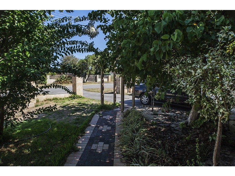 17 Ecton Street, Gosnells WA 6110