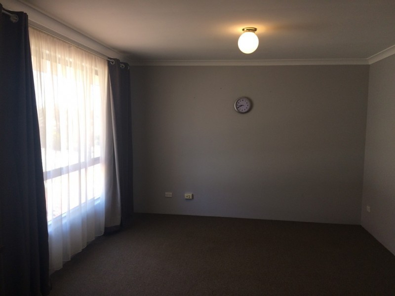 36 DALRYMPLE DRIVE, Leda WA 6170
