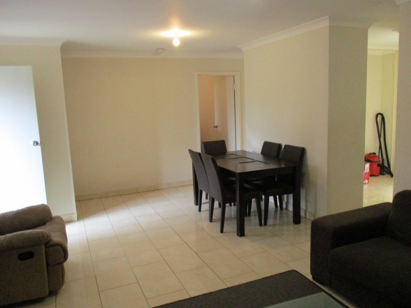 3 Moysey Court, Parmelia WA 6167