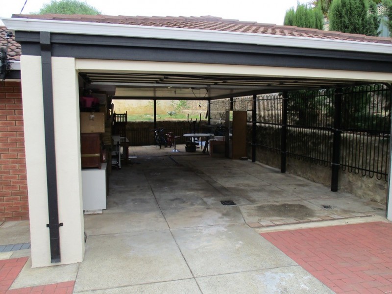 3 Moysey Court, Parmelia WA 6167