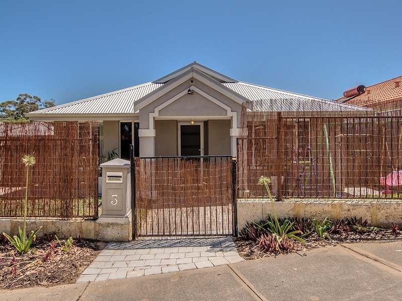 3 Lambeth Circle, Wellard WA 6170