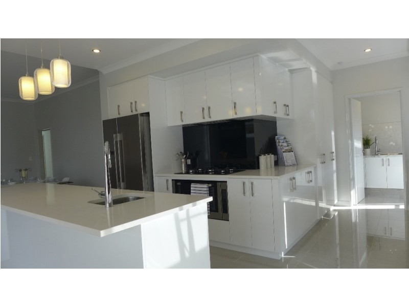 14 Bromsgrove Street, Wellard WA 6170