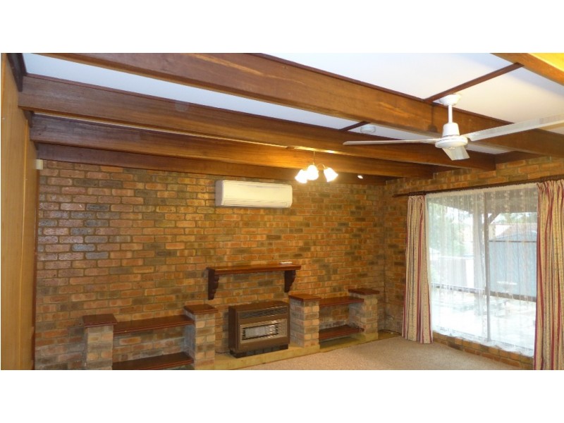 34 Inkpen Way, Orelia WA 6167