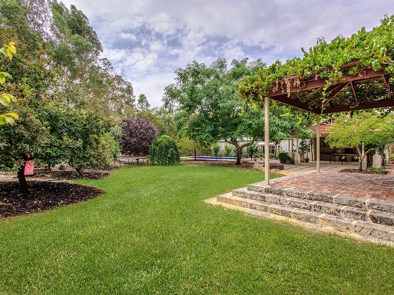 246 Duckpond Road, Wellard WA 6170