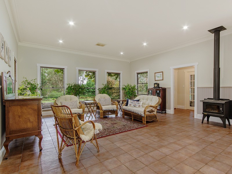 246 Duckpond Road, Wellard WA 6170