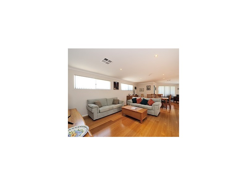 32A Watts Road, Shoalwater WA 6169