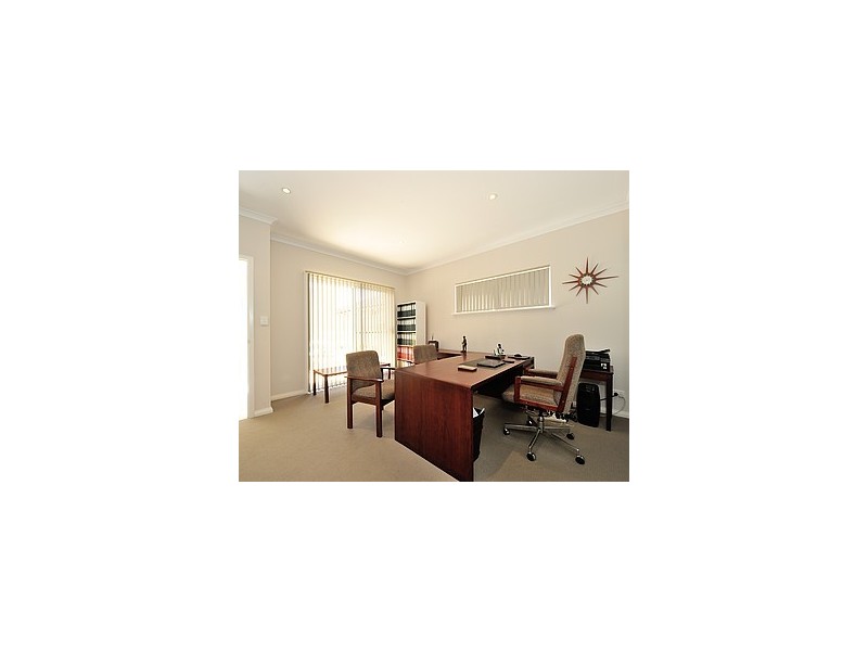 32A Watts Road, Shoalwater WA 6169