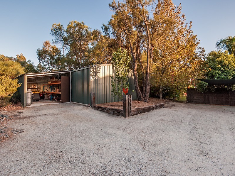 23 Braddock Road, Wellard WA 6170