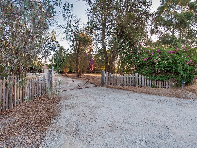 23 Braddock Road, Wellard WA 6170