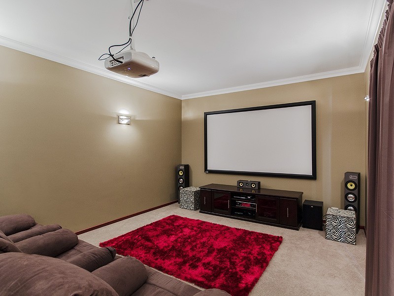 55 Silversmith Street, Wellard WA 6170