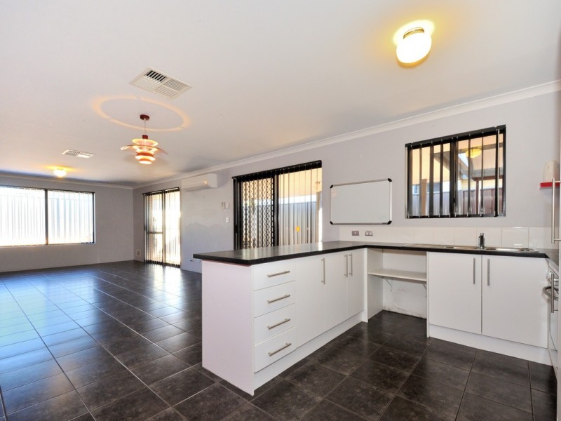 11 Ingarfield Green, Baldivis WA 6171