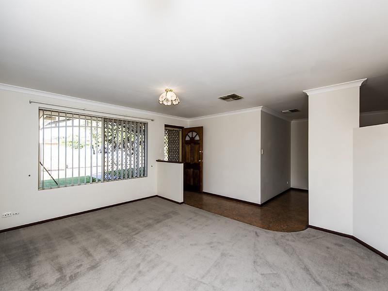 19 LEEUWIN PARADE, Rockingham WA 6168