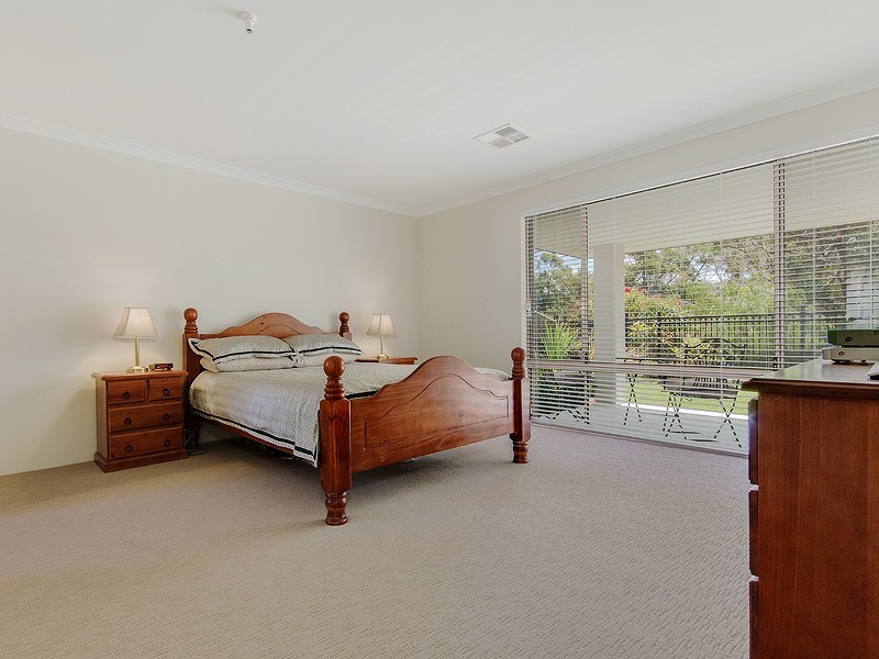 3 Lyndhurst Crescent, Wellard WA 6170