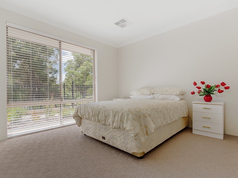 3 Lyndhurst Crescent, Wellard WA 6170