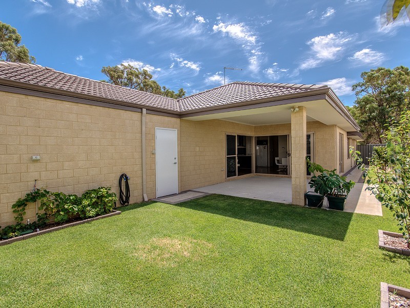 3 Lyndhurst Crescent, Wellard WA 6170