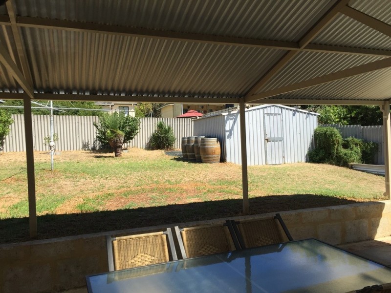 63 Oakley Road South, Medina WA 6167