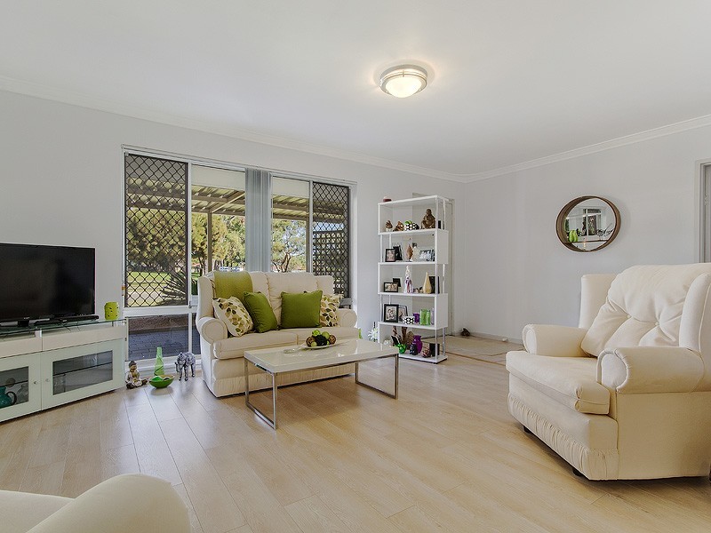 20 Tarwarri Close, Hillman WA 6168