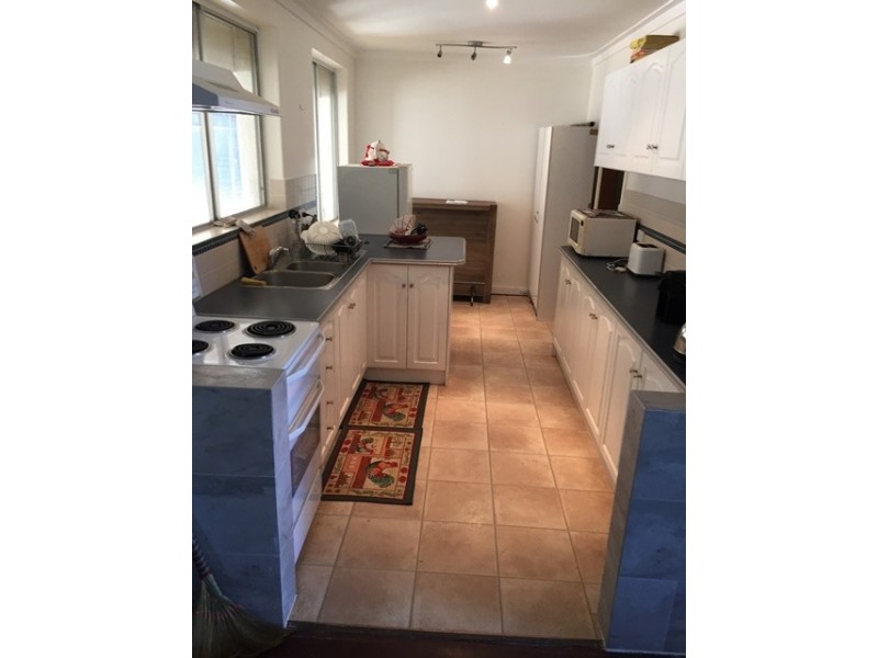 29 BARRON WAY, Orelia WA 6167
