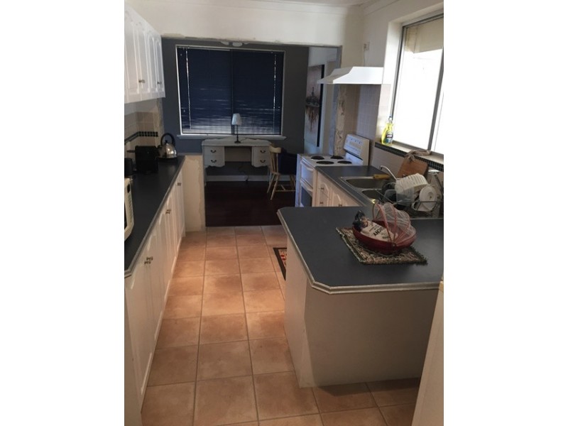 29 BARRON WAY, Orelia WA 6167
