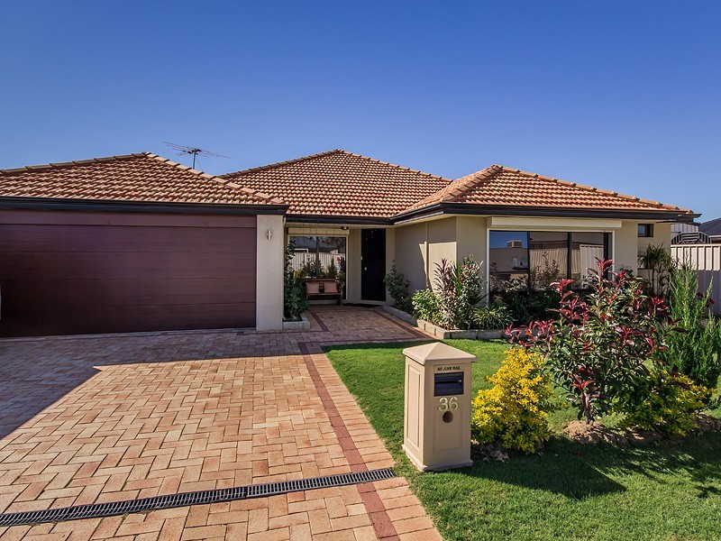 36 Whiteman Crescent, Bertram WA 6167