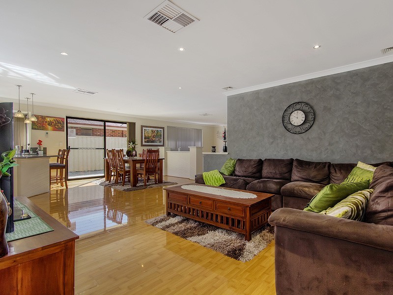 36 Whiteman Crescent, Bertram WA 6167