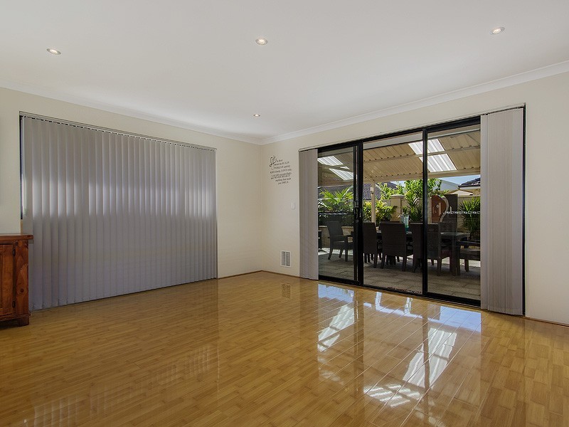 36 Whiteman Crescent, Bertram WA 6167