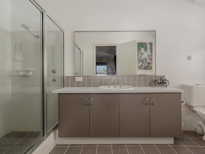 36 Whiteman Crescent, Bertram WA 6167