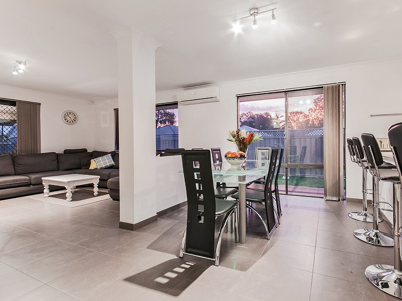 4 Wallingford Crescent, Wellard WA 6170
