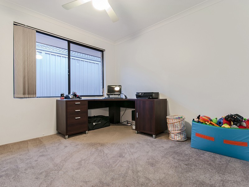 4 Wallingford Crescent, Wellard WA 6170
