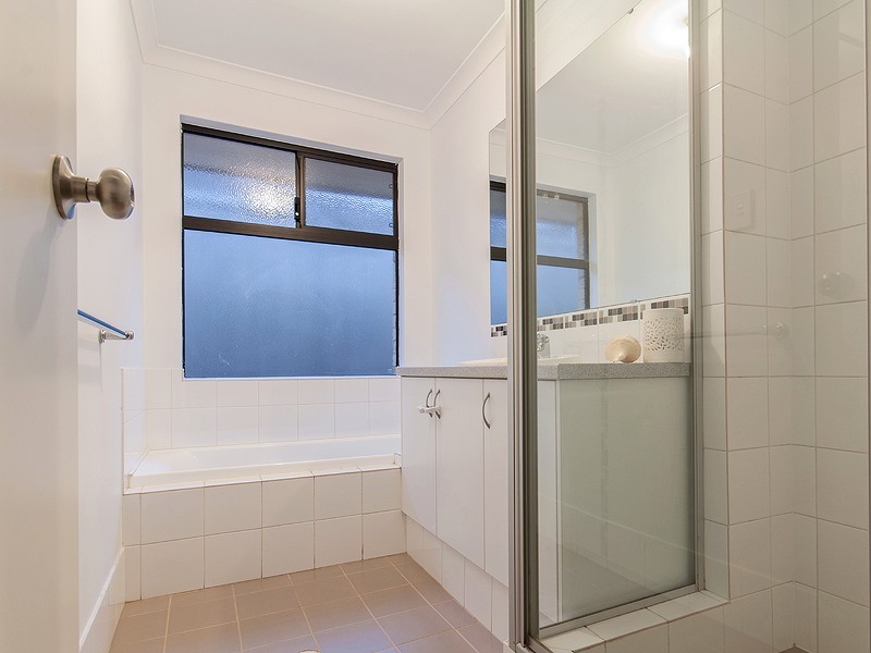 4 Wallingford Crescent, Wellard WA 6170