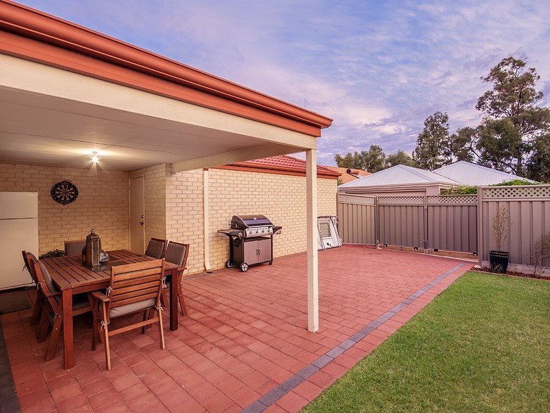 4 Wallingford Crescent, Wellard WA 6170