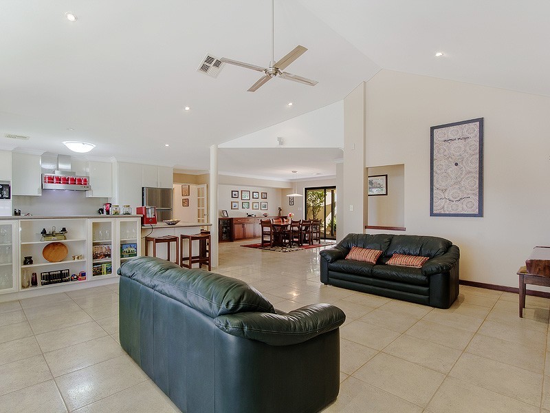 117 Doghill Road, Baldivis WA 6171