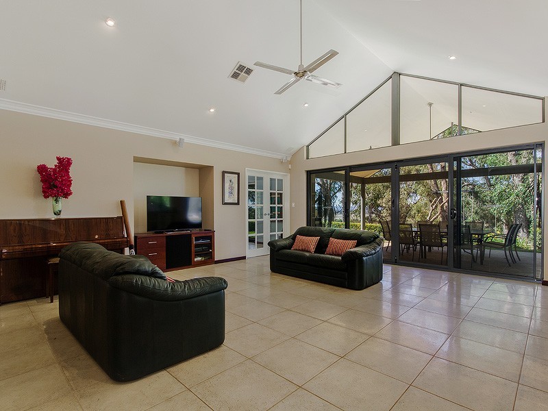 117 Doghill Road, Baldivis WA 6171