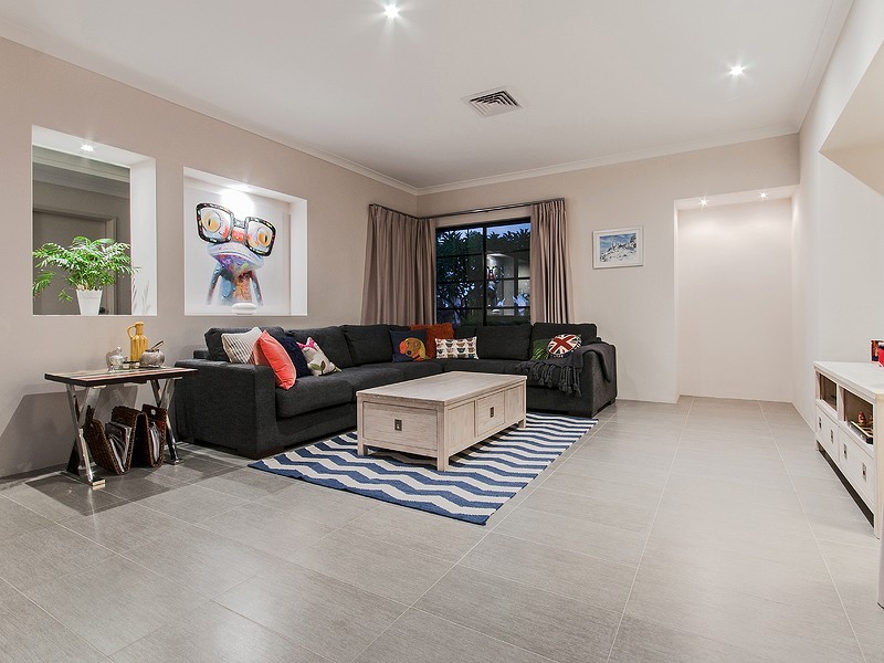 5 Esher Lane, Wellard WA 6170