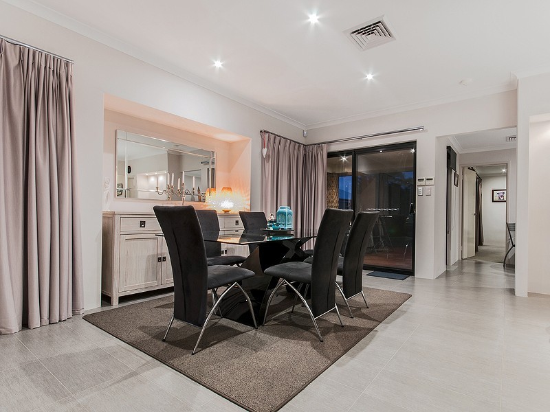 5 Esher Lane, Wellard WA 6170