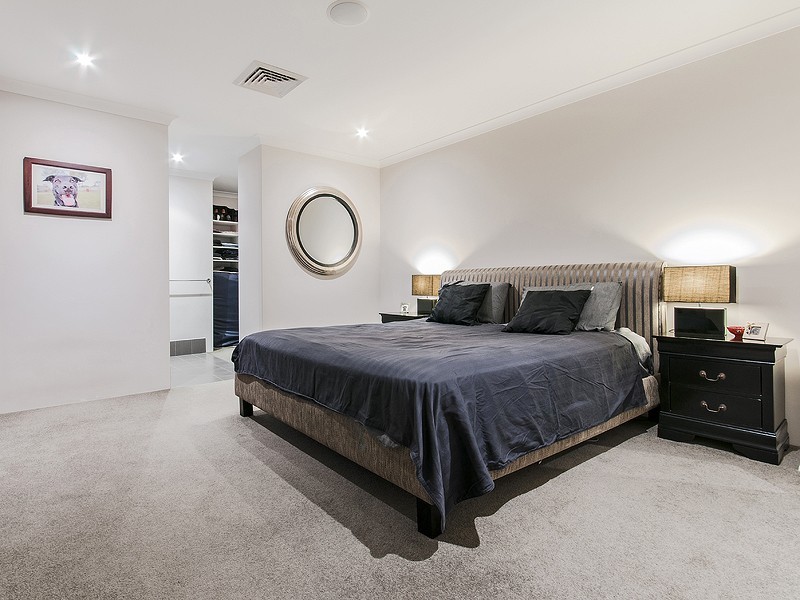 5 Esher Lane, Wellard WA 6170