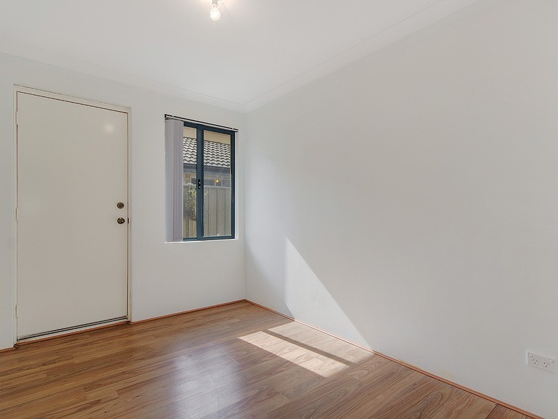 15 Petersfield Lane, Wellard WA 6170
