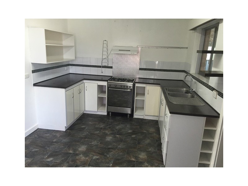 13 Maydwell Way, Calista WA 6167