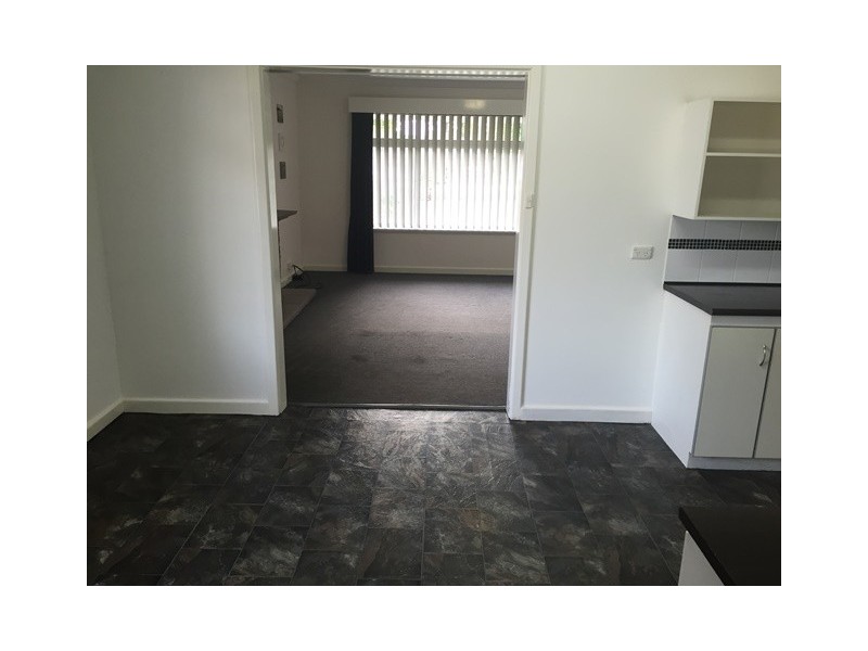 13 Maydwell Way, Calista WA 6167