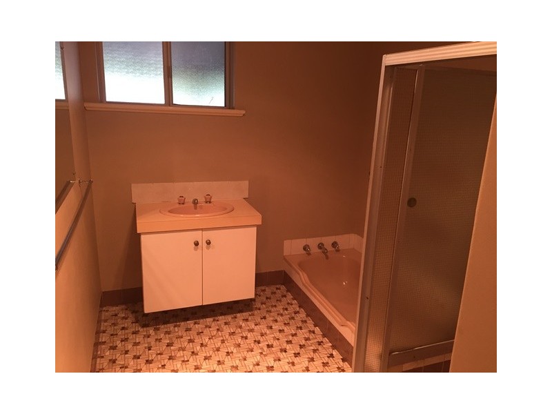 13 Maydwell Way, Calista WA 6167