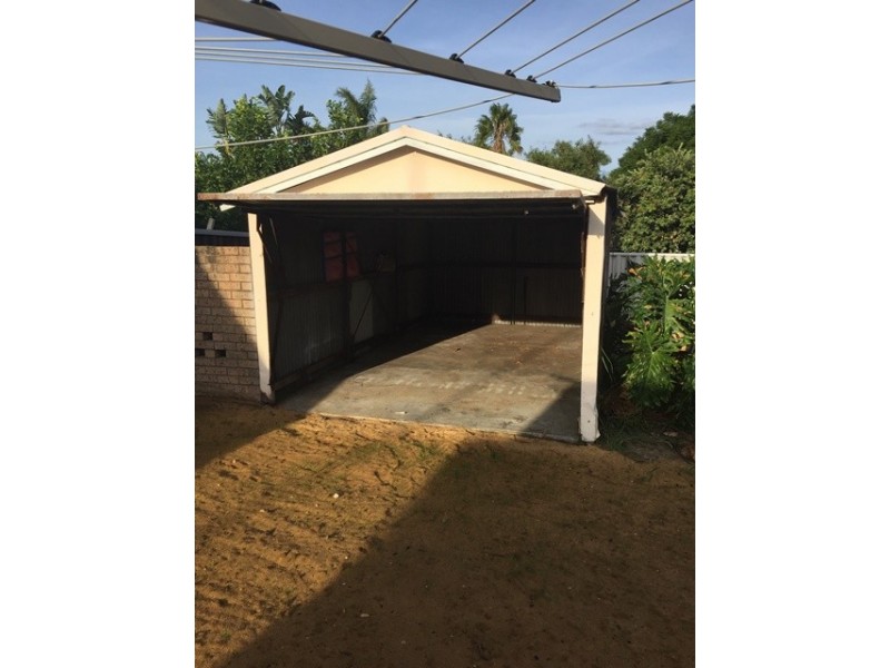 13 Maydwell Way, Calista WA 6167