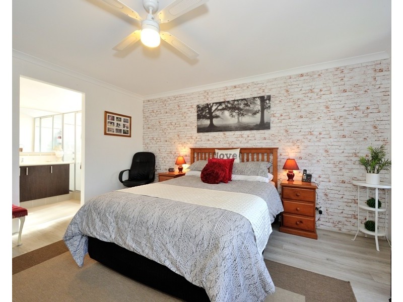 2 Onyx Lane, Wellard WA 6170