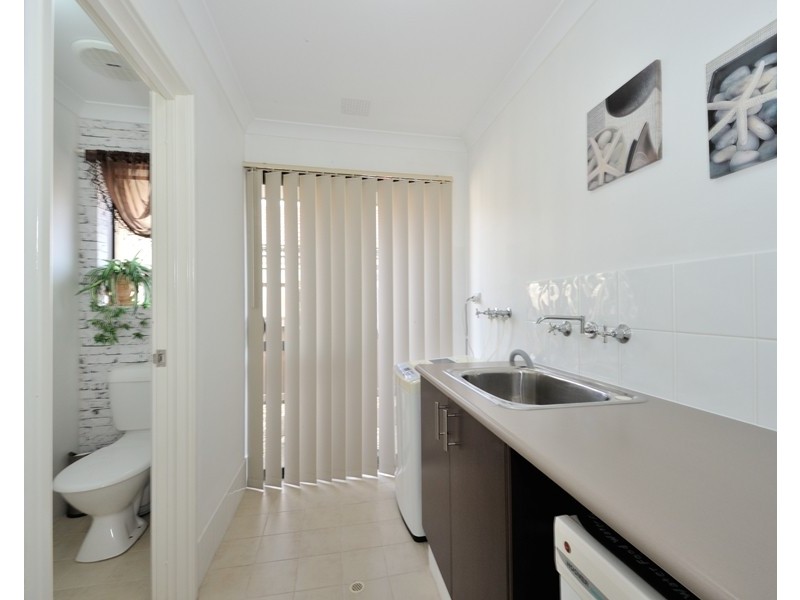 2 Onyx Lane, Wellard WA 6170