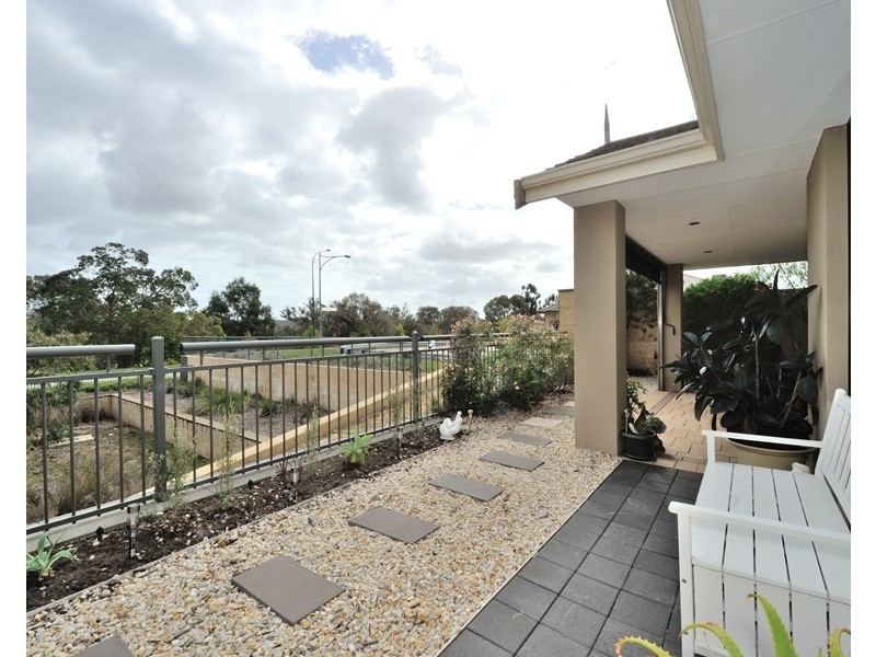 2 Onyx Lane, Wellard WA 6170