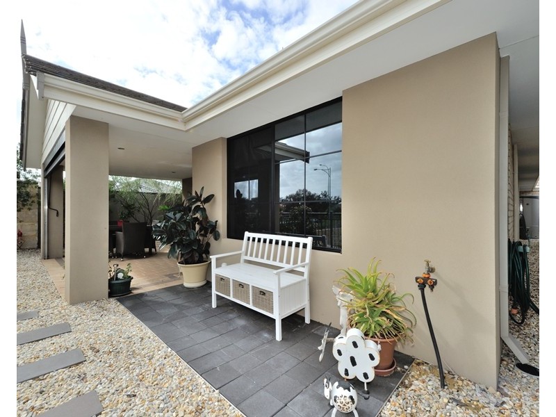 2 Onyx Lane, Wellard WA 6170